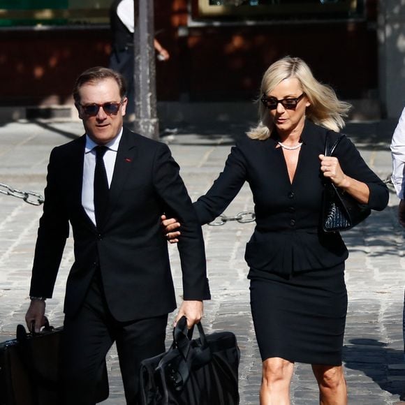 Laurence Ferrari et son mari Renaud Capuçon - Arrivées aux obsèques de Philippe Labro en l'église de Saint-Germain-des-Prés à Paris le 13 juin 2025. © Dominique Jacovides - Christophe Clovis / Bestimage