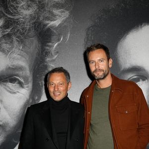 Exclusif - Marc-Olivier Fogiel et son mari François Roelants - People à la générale de l'opéra-rock "Starmania" à la Seine Musicale de Boulogne-Billancourtle 8 novembre 2022.  Johnny Rockfort et ses Etoiles noires, la serveuse automate, Stella Spotlight, Zéro Janvier, un Ziggy emprunté à D. Bowie… Quarante-trois ans après leur apparition sur la scène du Palais des congrès de Paris, le 10 avril 1979, et plus de deux décennies après les dernières représentations, revoici les personnages chantants imaginés par M.Berger et L. Plamondon pour Starmania. Reportée de deux saisons en raison de la pandémie de Covid-19, une nouvelle version s’installe jusqu’au 29 janvier 2023 à La Seine musicale, à Boulogne-Billancourt (Hauts-de-Seine), avant de faire la tournée des Zénith en région. © Dominique Jacovides-Coadic Guirec/Bestimage