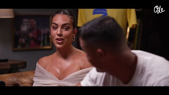 Georgina Rodriguez répond à 7 questions de Cristiano Ronaldo dans le dernier épisode de sa chaîne YouTube Backgrid UK/ Bestimage