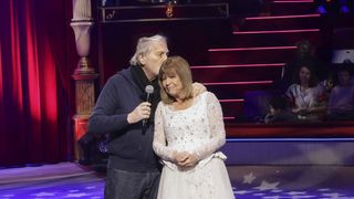 Chantal Goya et Jean-Jacques Debout bras dessus bras dessous, Sylvie Tellier, Faudel, Magloire… Les personnalités étaient nombreuses au Cirque Bouglione pour les Pièces Jaunes
