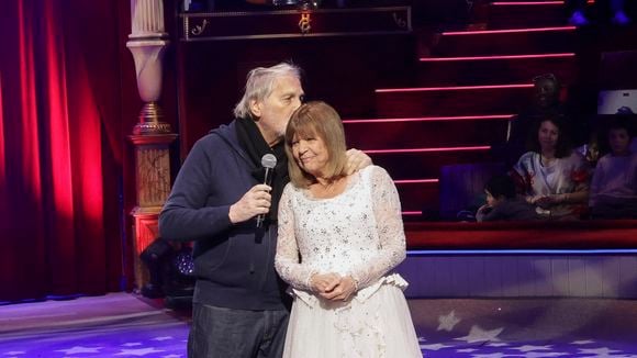 Chantal Goya et Jean-Jacques Debout bras dessus bras dessous, Sylvie Tellier, Faudel, Magloire… Les personnalités étaient nombreuses au Cirque Bouglione pour les Pièces Jaunes