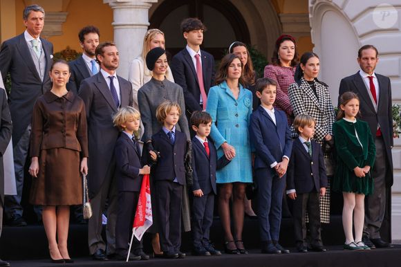 La princesse Alexandra de Hanovre, Pierre Casiraghi, Beatrice Borromeo, Charlotte Casiraghi, Tatiana Santo Domingo, Andrea casiraghi dans la cour du palais princier le jour de la fête nationale de Monaco le 19 novembre 2024. © Jean-Charles Vinaj / Pool Monaco / Bestimage