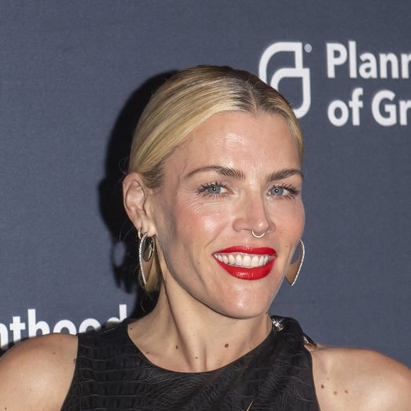 Busy Philipps assiste au gala 2025 de Planned Parenthood New York au Cipriani South Street le 24 avril 2025.

© Ron Adar/SOPA Images via ZUMA Press Wire)