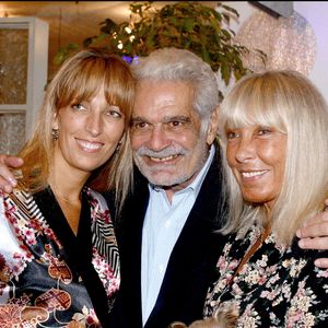 Omar Sharif, Dany Saval et sa fille assistent à la soirée organisée par Michel Drucker pour les 200 ans de son émission 'Vivement Dimanche' le 18 septembre 2003. © Jean-Jacques Datchary/ABACA.
