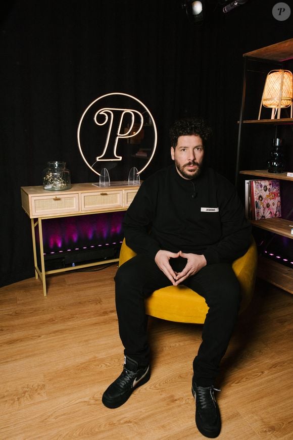 Exclusif - Redouane Bougheraba en interview dans les locaux de Webedia, le 27 février 2025. © Sam Delpech / Bestimage