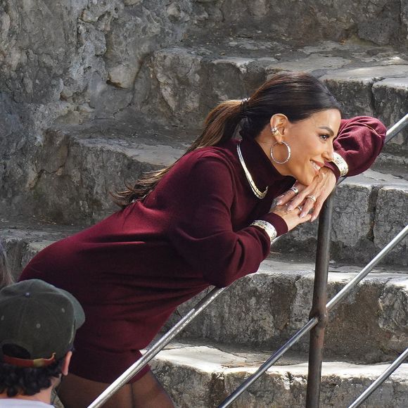 Exclusif - Eva Longoria est en shooting photo à Saint-Paul-de-Vence pour les bijoux APM le 24 mai 2026. Photo par Agence / Bestimage