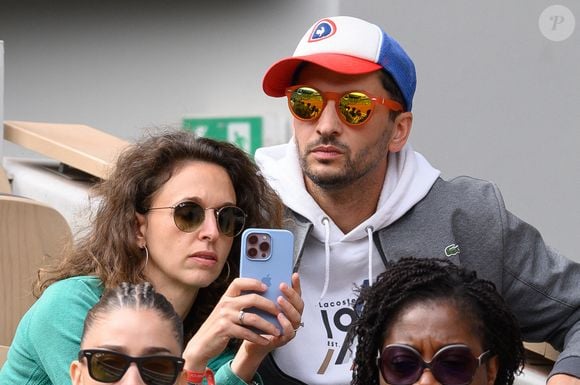 Celine Kallmann et son mari Benjamin Muller dans les tribunes lors des Internationaux de France de tennis à Roland Garros le 29 mai 2022 à Paris, France. Photo by Laurent Zabulon/ABACAPRESS.COM