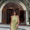 Loin de Marbella, Malika Ménard s'offre une parenthèse de rêve dans l'un des hôtels les plus mythiques de France
