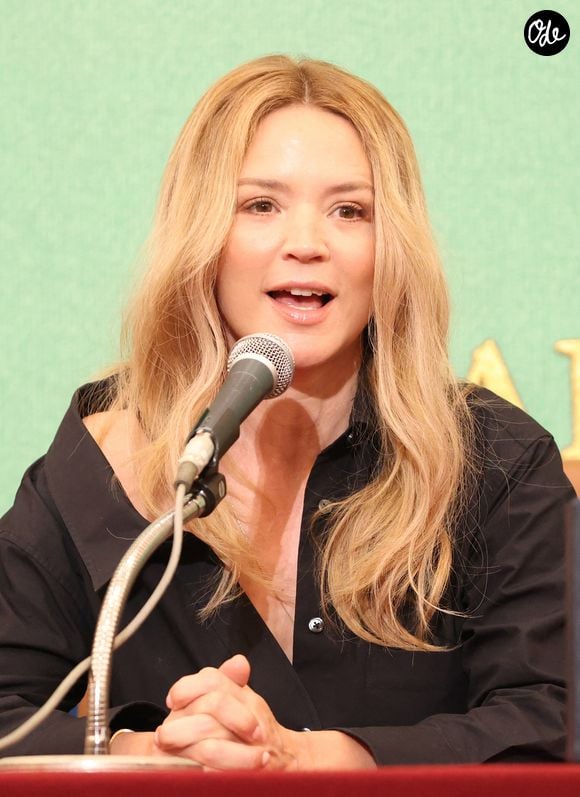Virginie Efira connaissait déjà l'univers de Hayao Miyazaki avant de devenir maman. 

L'actrice française Virgine Efira à la conférence de presse au Japan National Press Club à Tokyo le mardi 26 mai 2026. @Yoshio Tsunoda/AFLO)