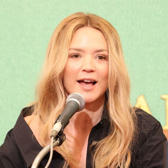 Virginie Efira connaissait déjà l'univers de Hayao Miyazaki avant de devenir maman. 

L'actrice française Virgine Efira à la conférence de presse au Japan National Press Club à Tokyo le mardi 26 mai 2026. @Yoshio Tsunoda/AFLO)