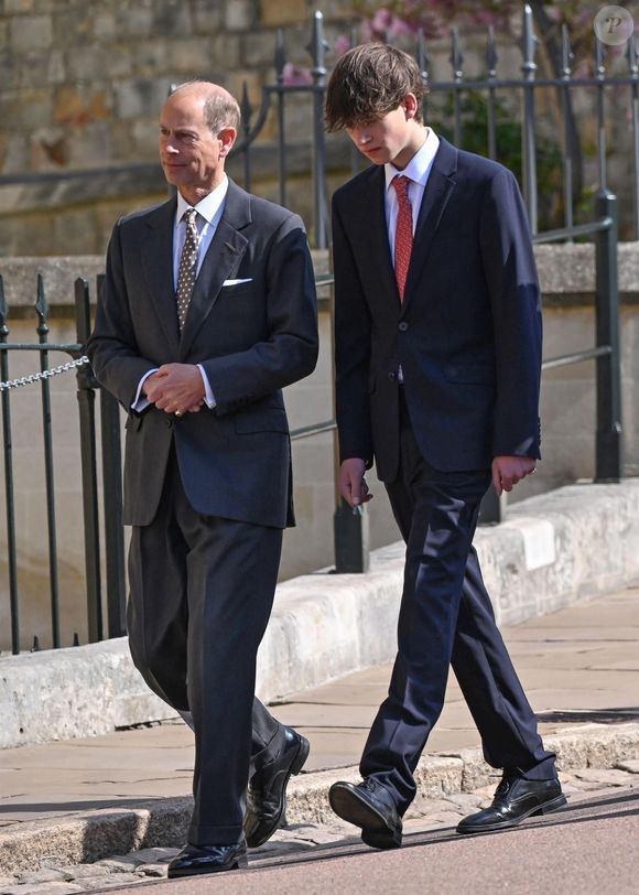 La famille royale lors de la messe de Pâques à la chapelle St George du château de Windsor le 20 avril 2025

Pictured: Prince Edward, Duke of Edinburgh (Le prince Edward, duc d'Edimbourg), James, Earl of Wessex (James Mountbatten-Windsor)
