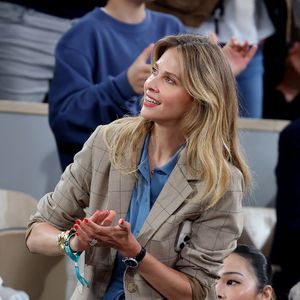 Ophélie Meunier dans les tribunes lors des Internationaux de France de Tennis de Roland Garros 2025, à Paris, France, le 4 juin 2025. © Jacovides-Moreau/Bestimage