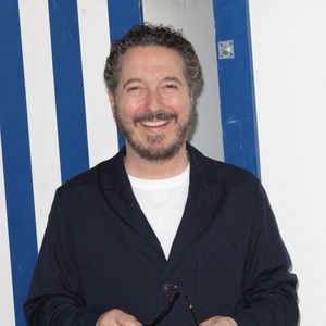 Guillaume Gallienne lors de la 39ème édition du festival du film romantique de Cabourg, le 13 juin 2025.
© Guirec Coadic/Bestimage