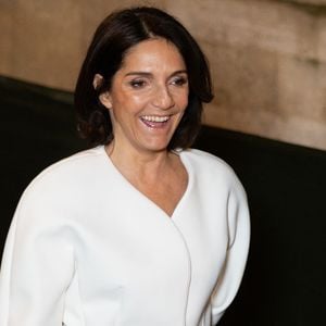 Si Florence Foresti apparaît aujourd'hui comme une mère épanouie, elle a longtemps imaginé une autre trajectoire de vie.

Florence Foresti - Les célébrités au défilé Jacquemus "Collection Homme Prêt-à-Porter Automne/Hiver 2026-2027" lors de la Fashion Week de Paris, le 25 janvier 2026
© Julien Sarkissian / Bestimage