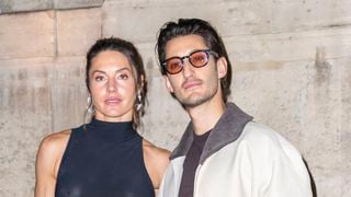 "Notre premier rendez-vous" : Il y a 18 ans, Pierre Niney a invité sa compagne Natasha dans une adresse parisienne prisée des personnalités