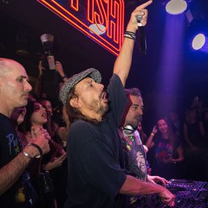 Bob Sinclar aux platines lors de la soirée B-BOY ISH au Pavillon Tilsitt à Paris, le 10 décembre 2025. © Florian Lavielle / Bestimage