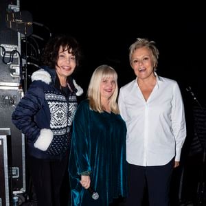 Exclusif - Isabelle Mergault, Isabelle Nanty et Muriel Robin - Surprises - Backstage de l'enregistrement de l'émission "La Chanson secrète 5", qui sera diffusée le 11 janvier 2020 sur TF1, à Paris. Le 17 décembre 2019
© Gaffiot-Perusseau / Bestimage