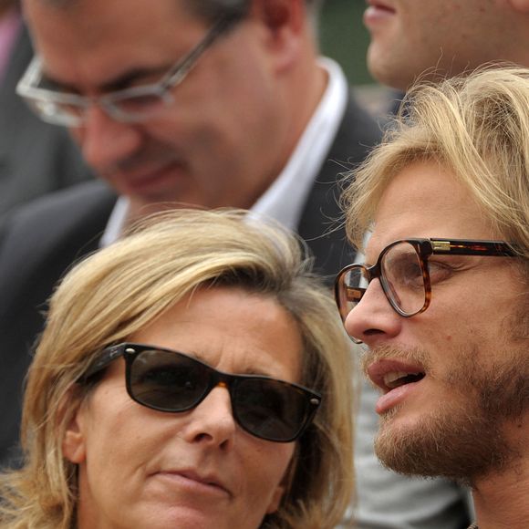 Claire Chazal et Arnaud Lemaire assistent au match de la finale masculine de Roland Garros à Paris, France, le 8 juin 2008. Photo de Gorassini-Nebinger/ABACAPRESS.COM