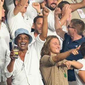Yannick Noah et son fils Joalukas Noah assistent au match de la Coupe du monde de rugby France 2023 entre la France et la Nouvelle-Zélande au Stade de France le 08 septembre 2023 à Saint-Denis, en banlieue parisienne, France. Photo by Laurent Zabulon/ABACAPRESS.COM
