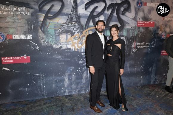 Nikola Karabatic et sa compagne Géraldine Pillet lors du 2ème édition du prestigieux gala de charité Paris For Good organisé par le Paris Saint-Germain et naked heart france au Parc des Princes à Paris, FRance, le 23 septembre 2025. 4 millions d’euros ont été récoltés lors de la soiréee caritative. © PSG-Naked Heart France/Bestimage
