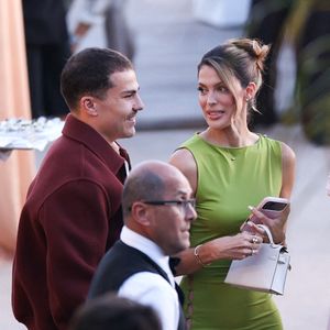 Iris Mittenaere et Antoine Dupont lors de la 79e édition du Festival de Cannes, le 19 mai 2026 à Cannes, en France. Photo de Nacer Aissaoui/ABACAPRESS.COM