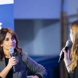 Faustine Bollaert lors d'un événement de sensibilisation au harcèlement scolaire dans un lycée de Paris, le 7 novembre 2023, à deux jours d'une journée nationale contre le harcèlement scolaire. Photo par Eliot Blondet/Abaca