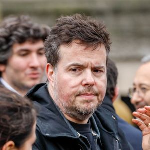 Info - Nicolas Demorand dévoile sa bipolarité, pour "en faire un combat" - Semi-exclusif - Nicolas Demorand - Obsèques de Sébastien Demorand à la Coupole du crématorium du cimetière du Père-Lachaise à Paris, France, le 31 janvier 2020.
