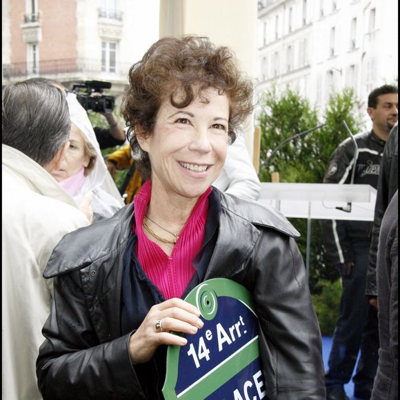 VERONIQUE COLUCCI - INAUGURATION DE LA PLACE COLUCHE A PARIS DANS LE 14EME ARRONDISSEMENT