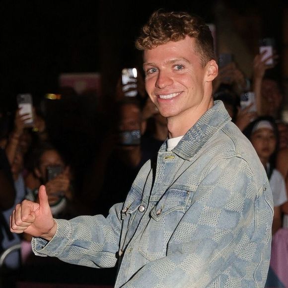 Léon Marchand a assisté au match de basket entre les Etats-Unis et le Brésil (122-87) lors des Jeux Olympiques de Paris2024 (JO) le 6 août 2024.

Backgrid USA / Bestimage