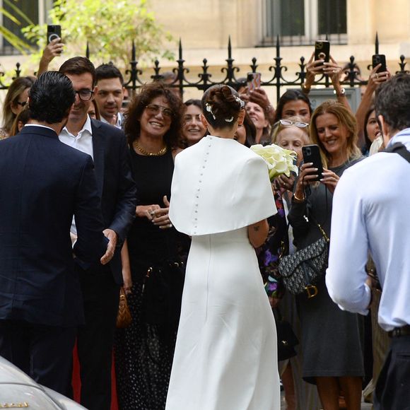 Leur relation s’est concrétisée après des fiançailles annoncées quelques mois plus tôt.

 Arrivées au mariage civil de Thylane Blondeau et Benjamin Attal à la mairie du 16ème arrondissement de Paris le 29 juin 2026.
Agence / Bestimage