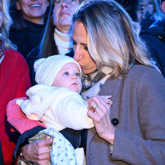 Maud Fontenoy, la navigatrice et son 5eme enfant, sa fille Eléa, durant la soirée d'ouverture de la 140eme édition du Carnaval de Nice "Roi des Oceans" à Nice, le 15 février 2025. © Bruno Bebert/Bestimage