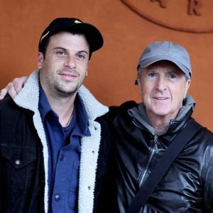 François Cluzet et son fils Paul au village lors des Internationaux de France de tennis de Roland Garros 2024, à Paris, France, le 1er juin 2024. © Jacovides-Moreau/Bestimage