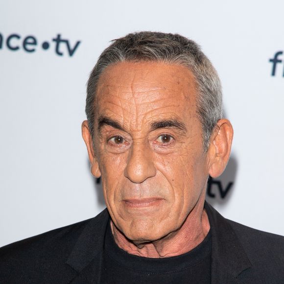 Thierry Ardisson lors du photocall dans le cadre de la conférence de presse de France Télévisions au Pavillon Gabriel à Paris, France, le 24 août 2021. © Pierre Perusseau/Bestimage