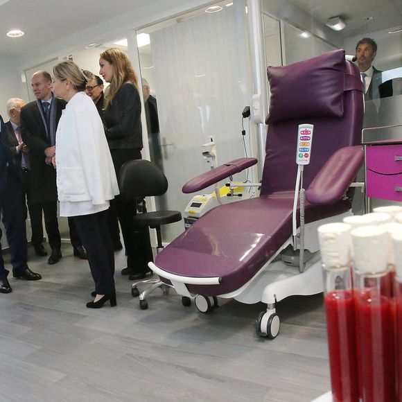 Exclusif - Le prince Albert II de Monaco lors de l'inauguration du nouveau centre de transfusion sanguine au CHPG (Centre Hospitalier Princesse Grace)  de Monaco le 30 janvier 2019.
© Cyril Dodergny / Nice Matin / Bestimage