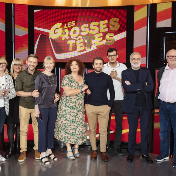 Bonne nouvelle pour l'équipe des "Grosses Têtes" après le décès d'Isabelle Mergault

Valerie Trierweiler, Christine Bravo, Caroline Diament, Jeanfi Janssens, Chantal Ladesou, Valerie Mairesse, Pablo Mira, Paul El Karhat, Laurent Ruquier, Bernard Mabille lors de l'Enregistrement de l'émission "Les Grosses Têtes Prime" © Jack Tribeca / Bestimage
