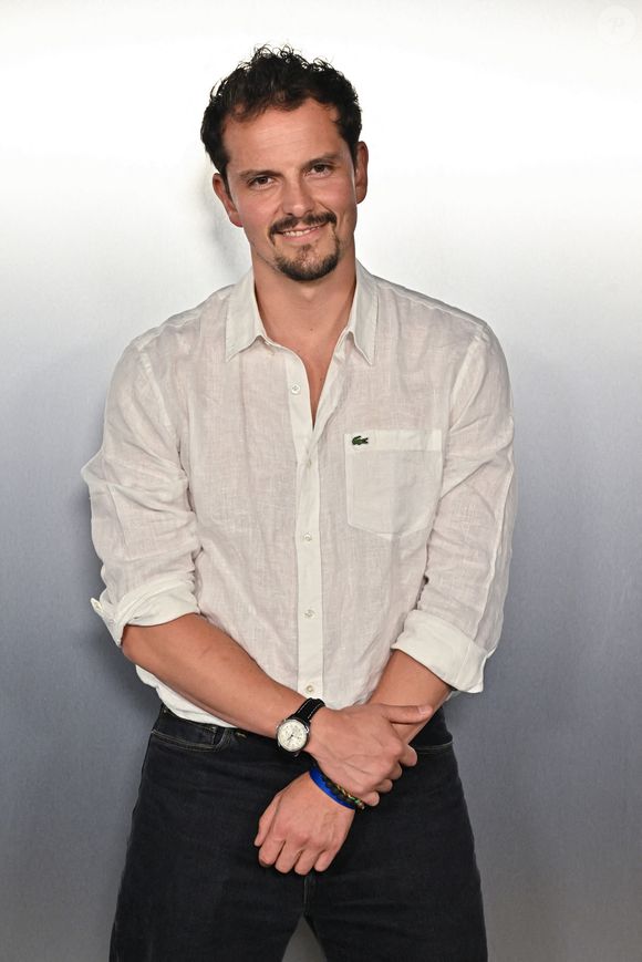 Juan Arbeláez à la soirée Lacoste x Chien 51 avant le 78e Festival de Cannes à Cannes, France, le 17 mai 2025. Photo par Julien Reynaud/APS-Medias/ABACAPRESS.COM