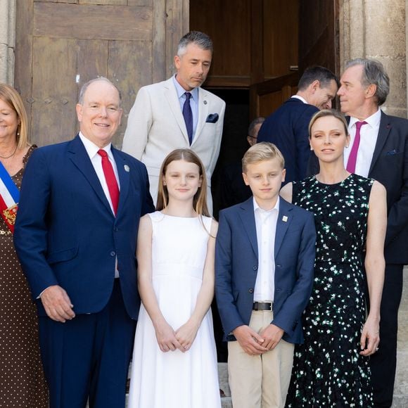 Le prince Albert II de Monaco, la princesse Charlène de Monaco, le prince Jacques de Monaco, marquis des Baux et la princesse Gabriella de Monaco lors de leur visite officielle aux Baux-de-Provence, France, le 5 septembre 2026. © OLivier Huitel/Pool MOnaco/Bestimage