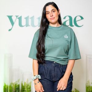 Ce projet d'envergure représente pour elle une sécurité financière essentielle face à la fragilité du métier d'influenceuse.

Exclusif - Coralie Porrovecchio lors du lancement de sa gamme de soins cheveux "Yuumae", à Paris, le 6 décembre 2025. 

© Pierre Perusseau/Bestimage