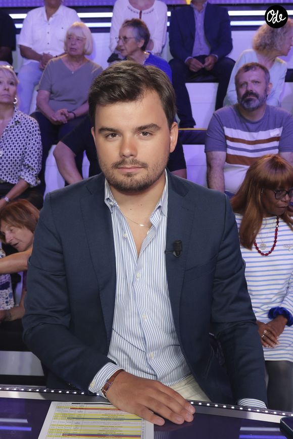 Exclusif - Gauthier Le Bret sur le plateau de l'enregistrement de l'émission " Face à Hanouna " présentée parC.Hanouna et diffusée sur C8 le 07 septembre 2024, à Paris, France, le 05 septembre 2024. © Jack Tribeca / Bestimage