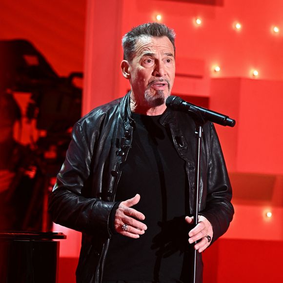 Exclusif - Florent Pagny - Enregistrement de l'émission Vivement dimanche au studio Gabriel à Paris, le 10 novembre 2023, présentée par M.Drucker et diffusée le 26 novembre 2023 sur France 3.
© Guillaume Gaffiot / Bestimage