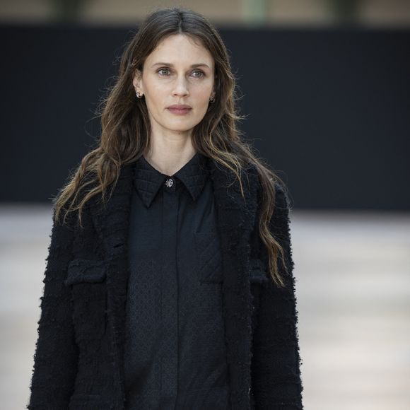 Marine Vacth au photocall du défilé Chanel Mode Féminine Prêt-À-Porter Automne/Hiver 2025-2026 lors de la Fashion Week de Paris (PFW) au Grand Palais, à Paris, France, le 11 mars 2025. © Olivier Borde/Bestimage