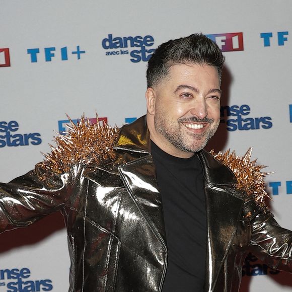 Chris Marques - Photocall de lancement de la saison 2026 de "Danse avec les stars" (DALS) au siège de TF1 à Boulogne-Billancourt le 18 décembre 2025. © Coadic Guirec/Bestimage