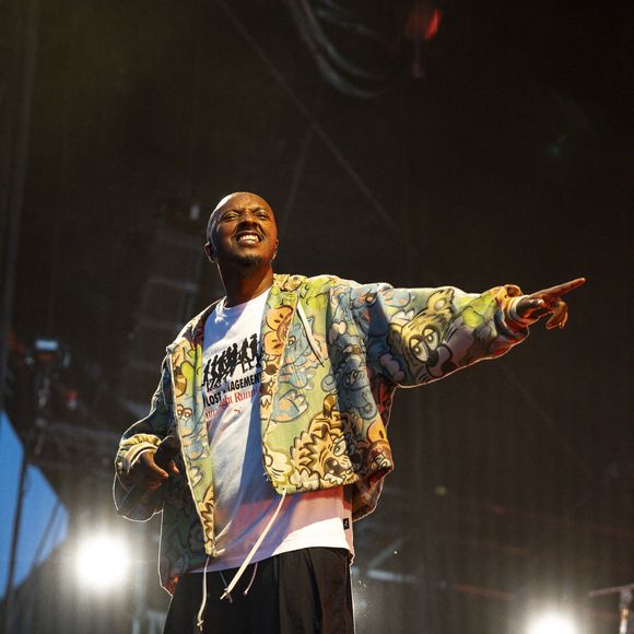 Malgré tous les efforts déployés par son équipe, des complications organisationnelles ont rendu l’événement impossible à maintenir. 

Soprano en concert au festival le Printemps de Pérouges au Château de Saint-Maurice-de-Rémens, France, le 28 juin 2025.© Sandrine Thesillat/PsNewZ/Bestimage