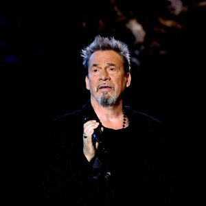 Florent Pagny lors de l'enregistrement de la 2ème partie de soirée de l'émission "La chanson secrète N°14", présentée par N.Aliagas et diffusée le 26 décembre sur TF1, à Paris, France, le 9 décembre 2025. © Jacovides-Moreau/Bestimage