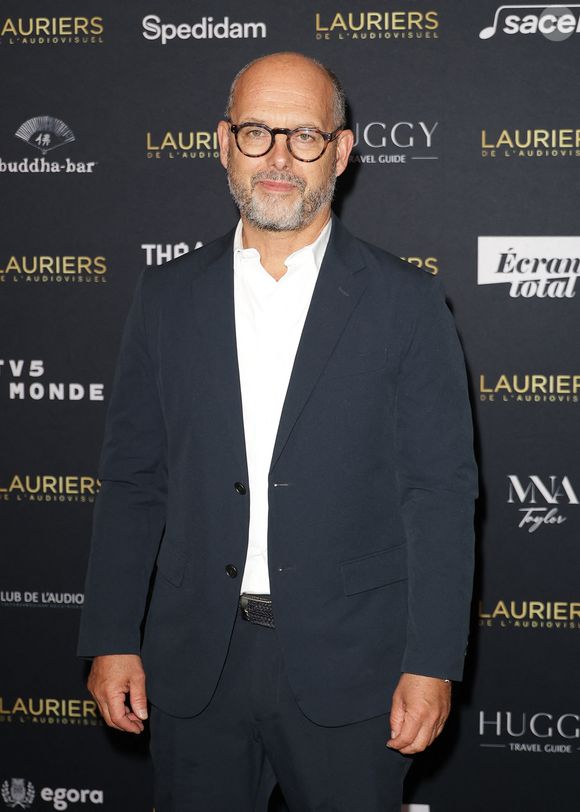 Maurice Barthélemy - Photocall de la 31ème cérémonie des Lauriers de l'audiovisuel au théâtre Marigny à Paris le 10 février 2026. © Coadic Guirec/Bestimage