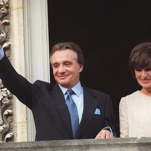 Mariage civil de Michel Sardou et Anne-Marie Périer à Neuilly, 11 octobre 1999. © Abaca