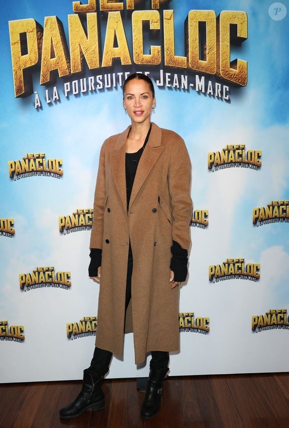 Exclusif - Noémie Lenoir - Avant-première du film "Jeff Panacloc À la poursuite de Jean-Marc" au cinéma Publicis à Paris. Le 17 décembre 2023 © Coadic Guirec / Bestimage
