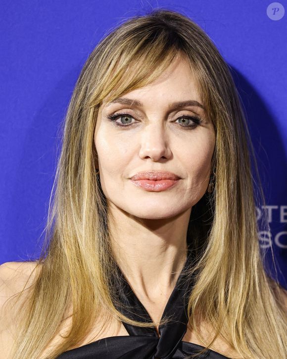 Angelina Jolie - 36e cérémonie annuelle des Palm Springs International Film Festival Film Awards 2025, tenue au Palm Springs Convention Center le 3 janvier 2025 à Palm Springs, dans le comté de Riverside, Californie. © Backgrid USA / Bestimage
