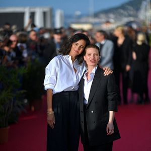 Charline Bourgeois-Tacquet et Mélanie Thierry assistent à la cérémonie de clôture du 40e Festival du film de Cabourg, le 13 juin 2026 à Cabourg, en France. Photo de Franck Castel/ABACAPRESS.COM