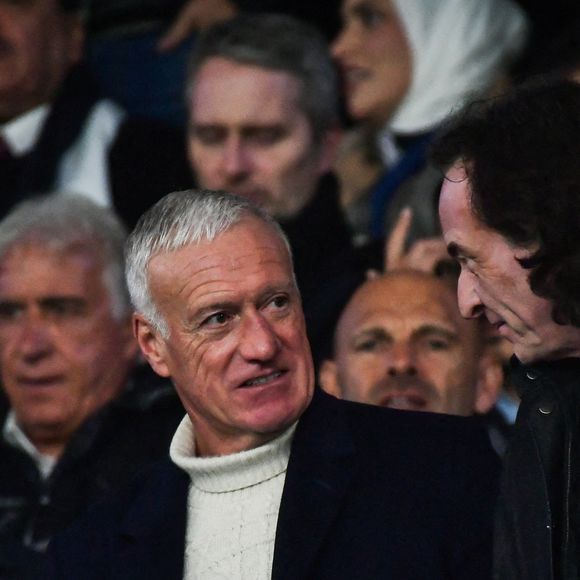 Le sélectionneur français Didier Deschamps assiste au match de football de l'UEFA Champions League entre le Paris Saint-Germain et le Manchester City FC au stade du Parc des Princes à Paris le 22 janvier 2025. Photo by Firas Abdullah/ABACAPRESS.COM